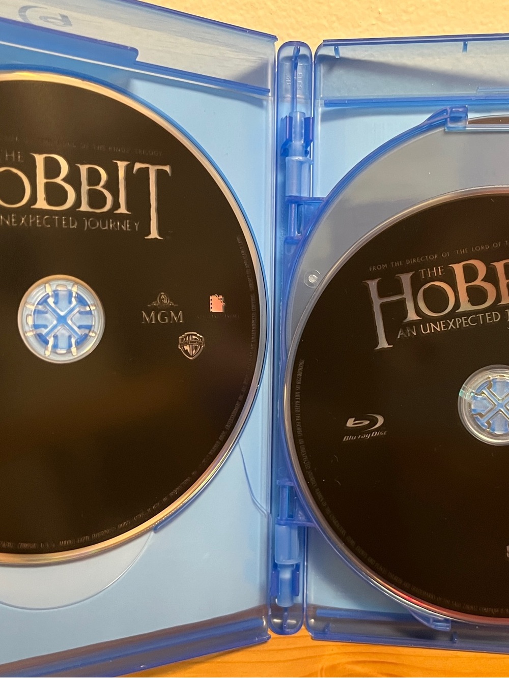 Blu-ray: The Hobbit - The Motion Picture Trilogy - Picture 2 of 5